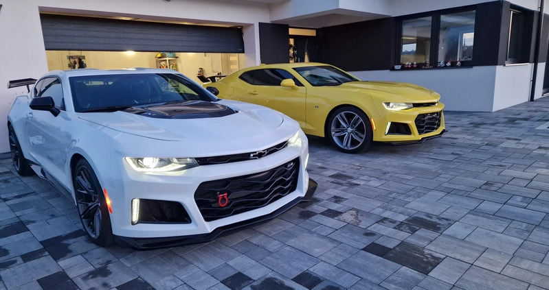 Chevrolet Camaro cena 259000 przebieg: 13000, rok produkcji 2018 z Żychlin małe 137